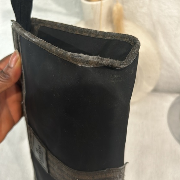 Vintage AUTHENTIC FENDI clutch, EUC - Picture 5 of 11